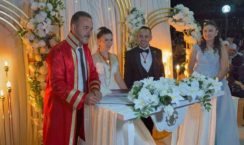 Etili köy muhtarı, oğlunun nikahını kıydı