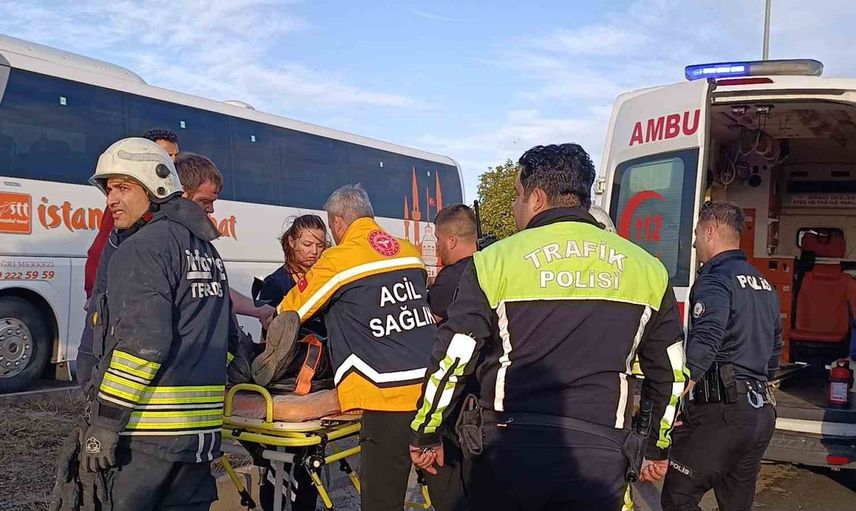 Tekirdağ'da kaçırılan araçla 3 kişiye çarpan sürücüyü polis yakaladı