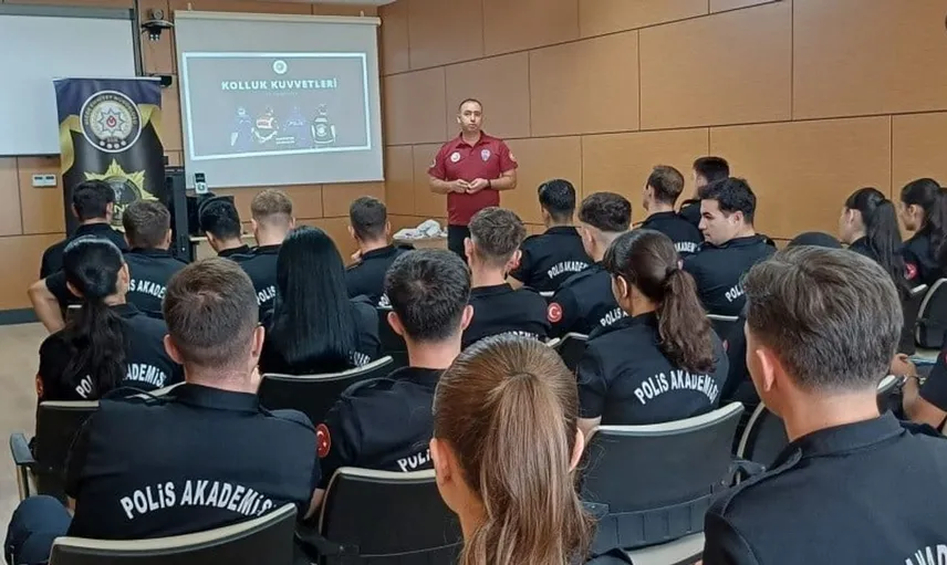 Niğde'de uyuşturucu ile mücadelede 674 kişiye bilgilendirme yapıldı