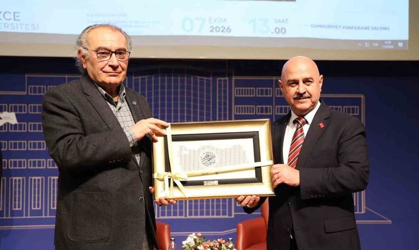 Nevzat Tarhan gençlere hitap etti: Gelecek için bireyselliğin önemi vurgulandı