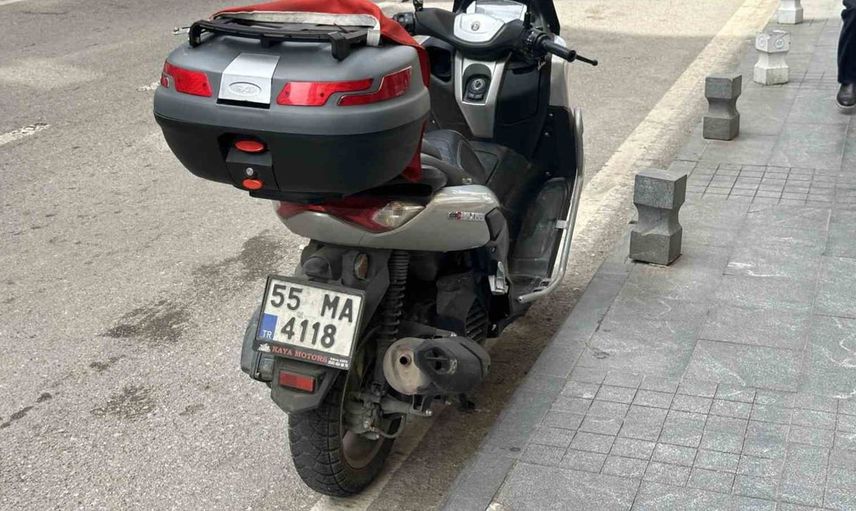 Samsun'da hafif ticari araç ile motosiklet çarpıştı, sürücü yaralandı