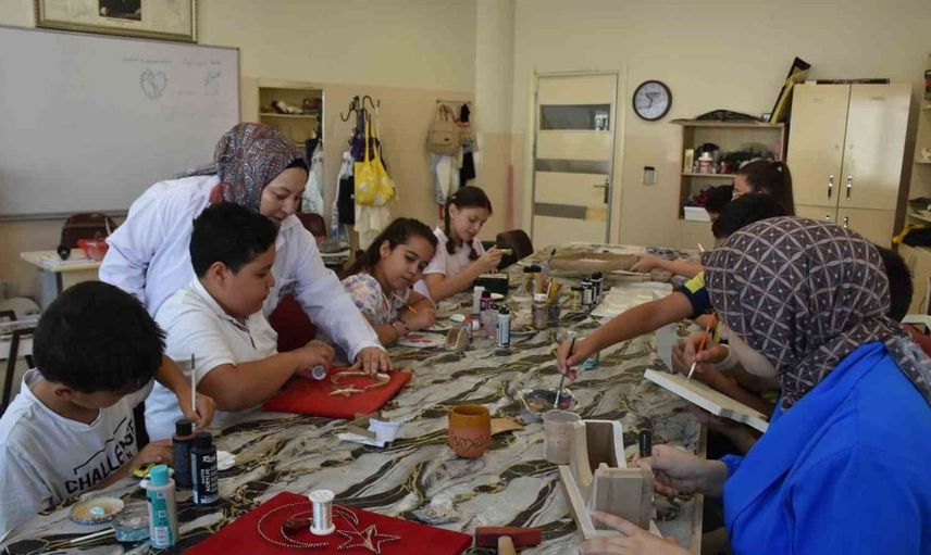 Şahinbey’de yaz tatili sanatla renkleniyor