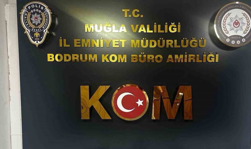 Bodrum'da sahte para operasyonu: 46 bin 200 dolar bulundu