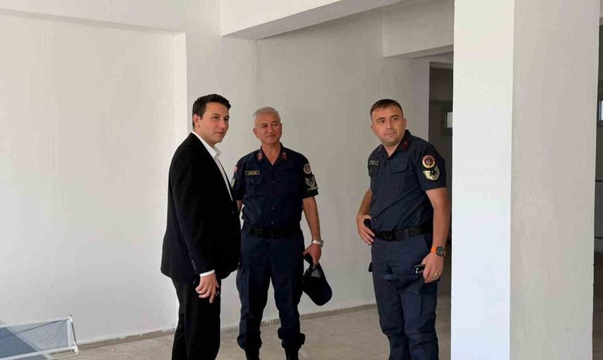 Buharkent kaymakamı jandarma komutanlığını ziyaret ederek güvenlik durumunu inceledi