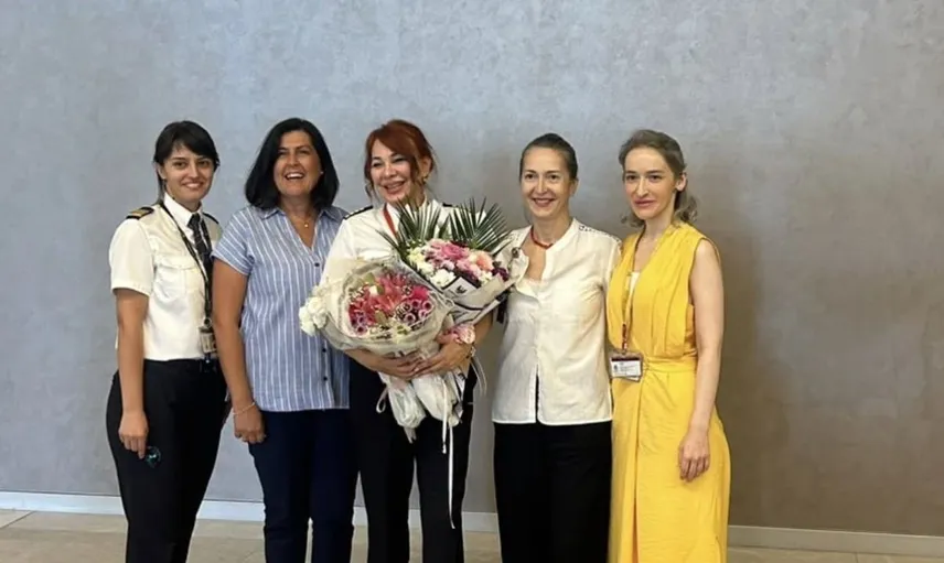 Havacılığın öncüsü Emel Arman, 31 yılın ardından emekli oldu