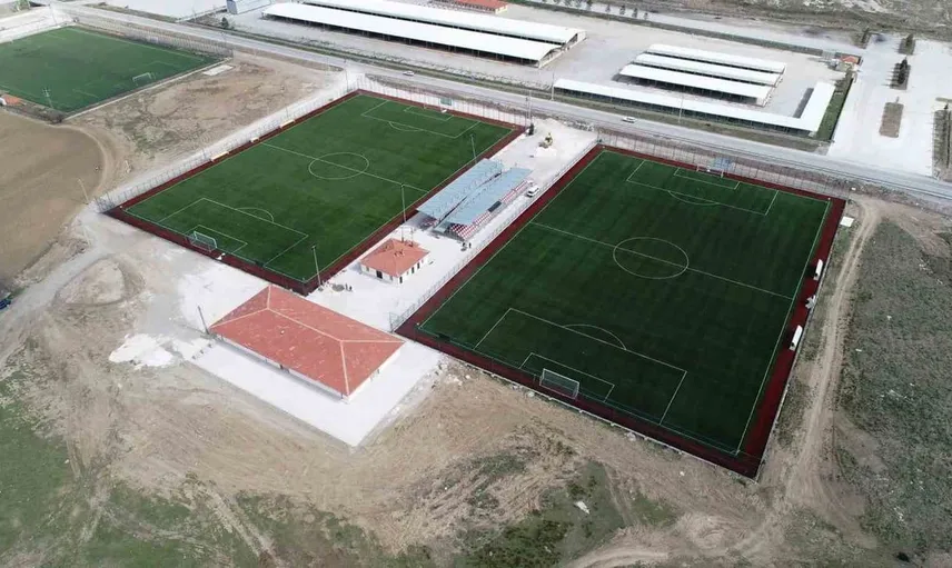 Tavşanlı'da spor altyapısına büyük yatırım: 17 milyon TL'lik proje hayata geçiyor