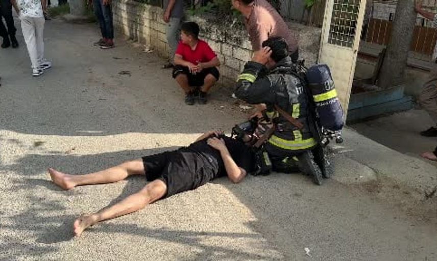 Antalya'da 3 katlı evde yangın: 1 kişi hastaneye kaldırıldı