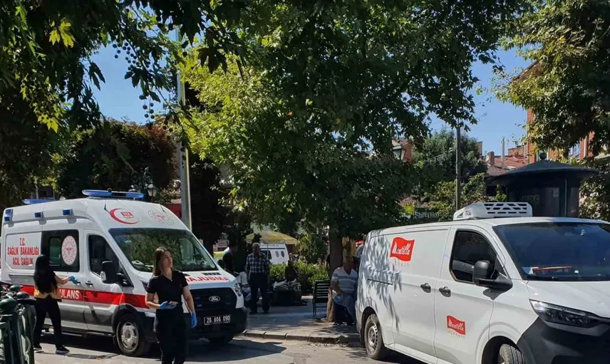 Hatalı park nedeniyle ambulans vakaya müdahale edemedi