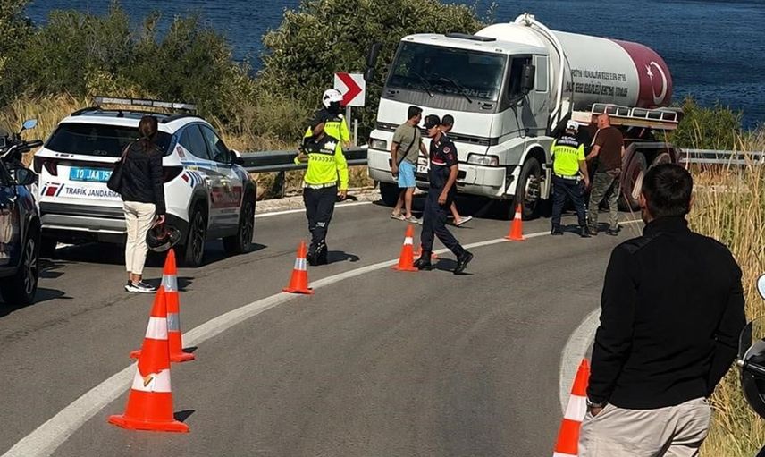 Balıkesir'de motosiklet kazasında 19 yaşındaki genç hayatını kaybetti