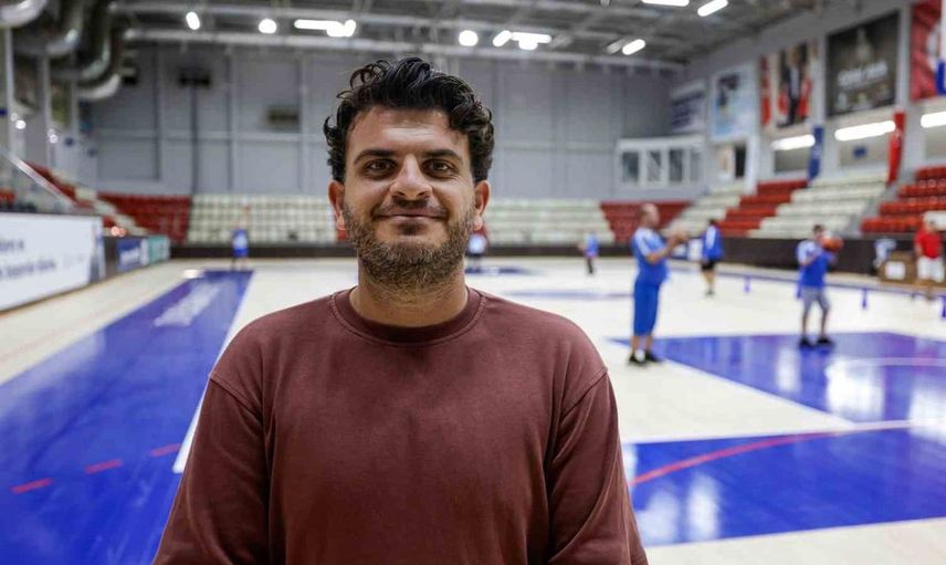 İzmir'in spor merkezi celal atik spor salonu yenilendi
