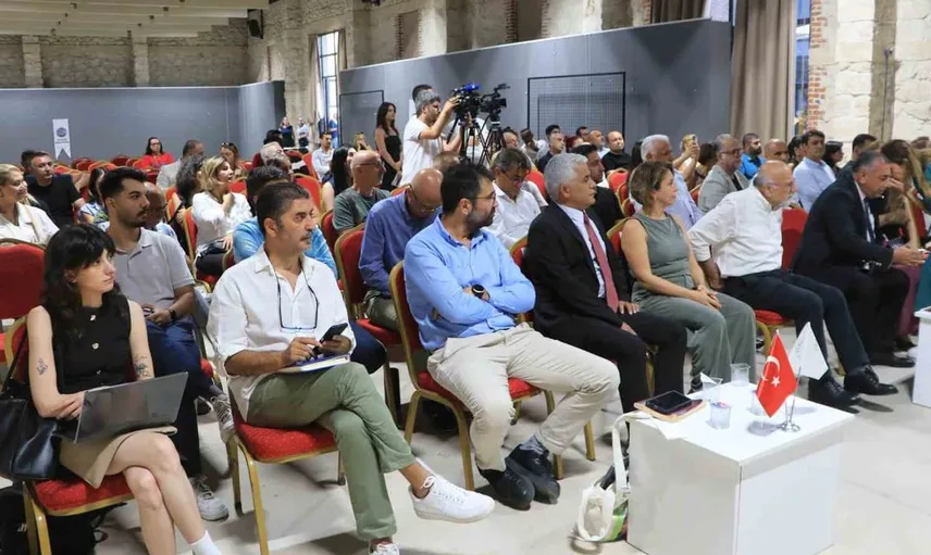Adana'da mikroplastik kirliliği üzerine forum yapıldı