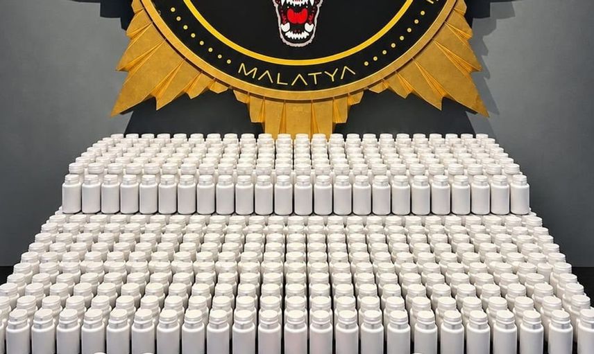 Malatya'da sokak satıcılarına yönelik operasyon: 46 bin sentetik hap ele geçirildi