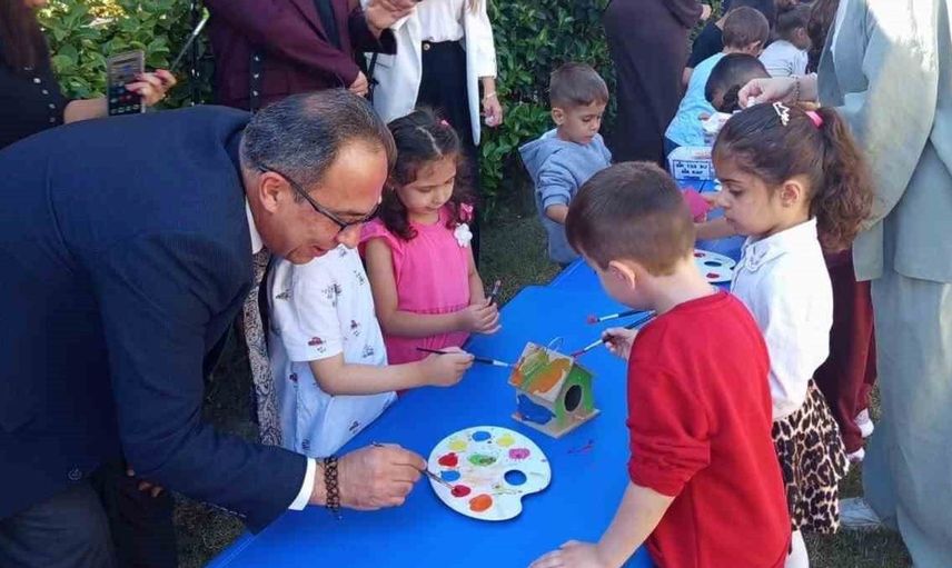 Minik öğrenciler kuşlar için yuva yaptı: Doğa sevgisi pekişiyor