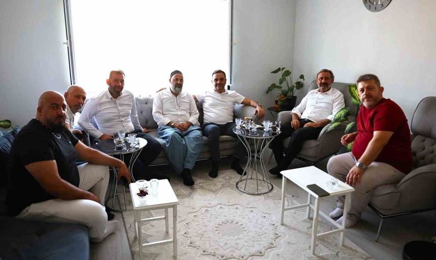 Başiskele’de gönül köprüleri kuruluyor: Başkan Yasin Özlü vatandaşlarla buluştu
