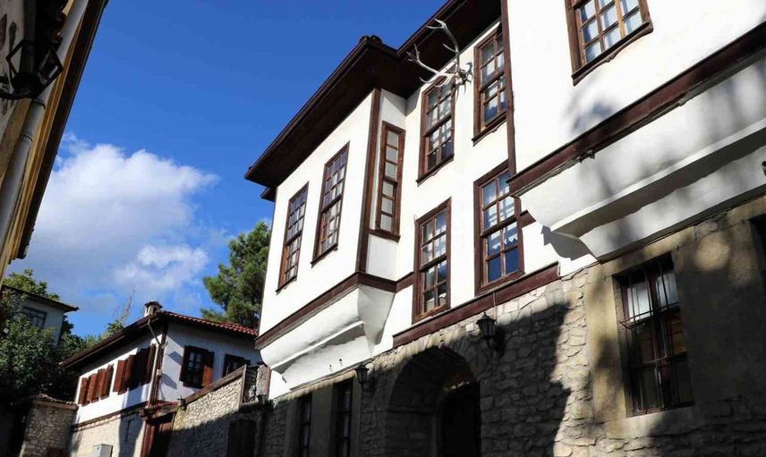 Safranbolu'daki geyik boynuzları asırlık inançlarının sembolü
