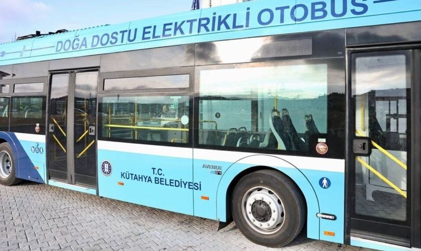 Kütahya'nın elektrikli otobüsleri COP31 için Antalya'ya yola çıktı
