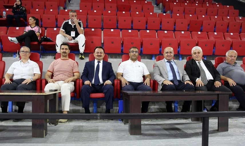 Türkiye'de üniversite güvencesinde ilk karate antrenörlük programı başlatıldı