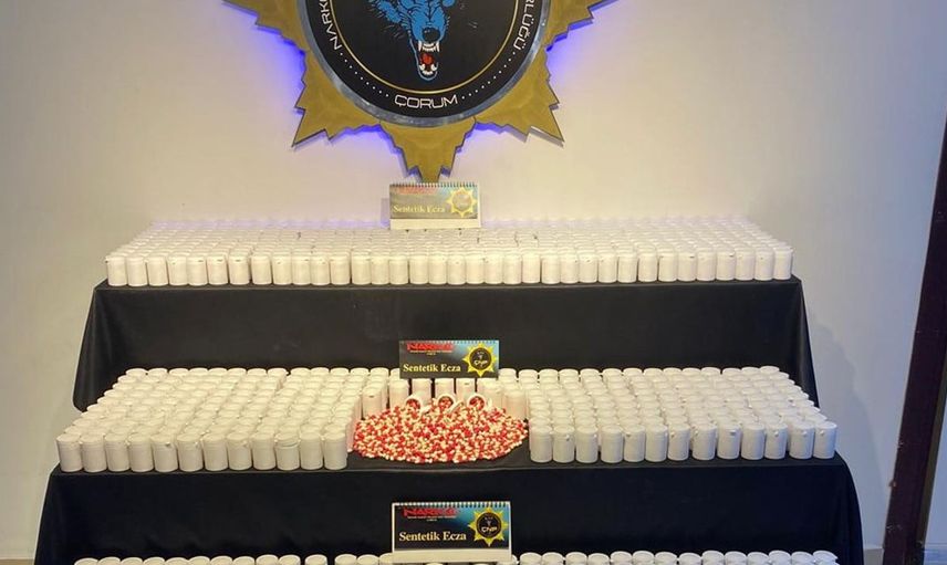 Çorum'da uyuşturucu operasyonunda 55 bin sentetik ecza hapı ele geçirildi