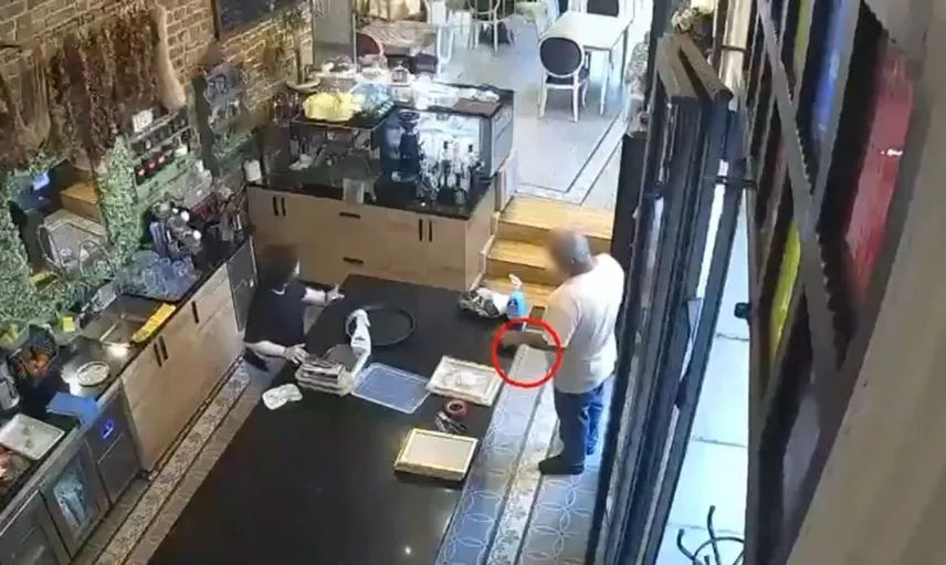 Beyoğlu'nda cep telefonunu çalan hırsız tutuklandı
