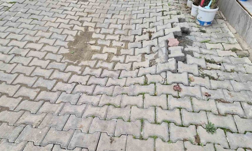 Süleymanpaşa'da bozuk yollar sürücüleri isyan ettiriyor