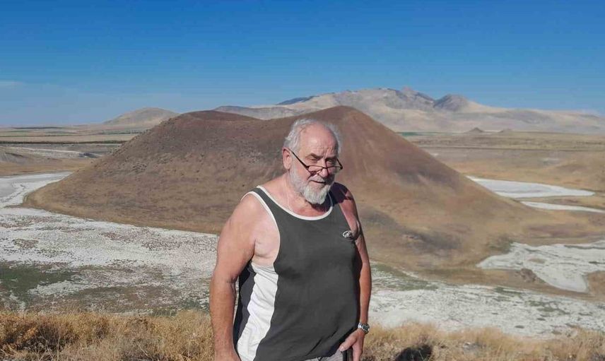 Kuru göl doğa tutkunlarına ilham vermeye devam ediyor