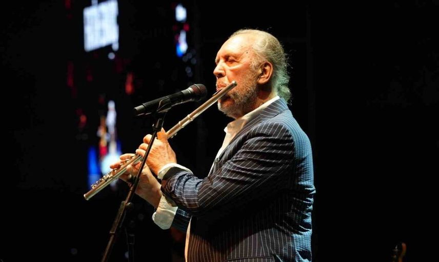 Açıkhava’da Fatih Erkoç’tan zamansız şarkılar