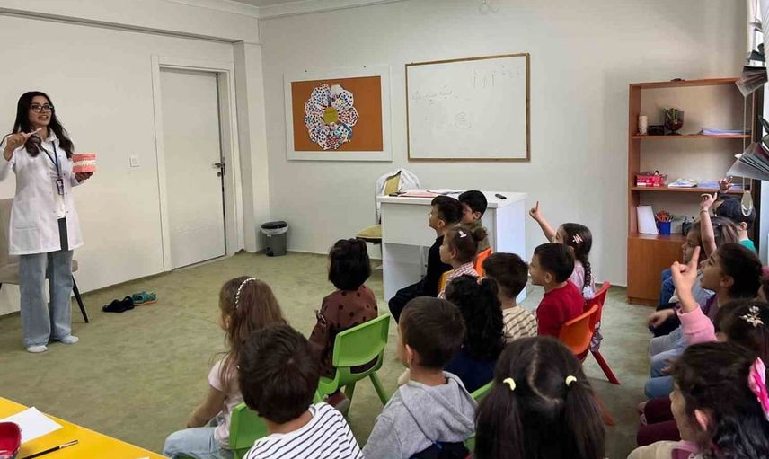Erzincan'da 104 kişiye sağlık eğitimi ve muayene hizmeti verildi