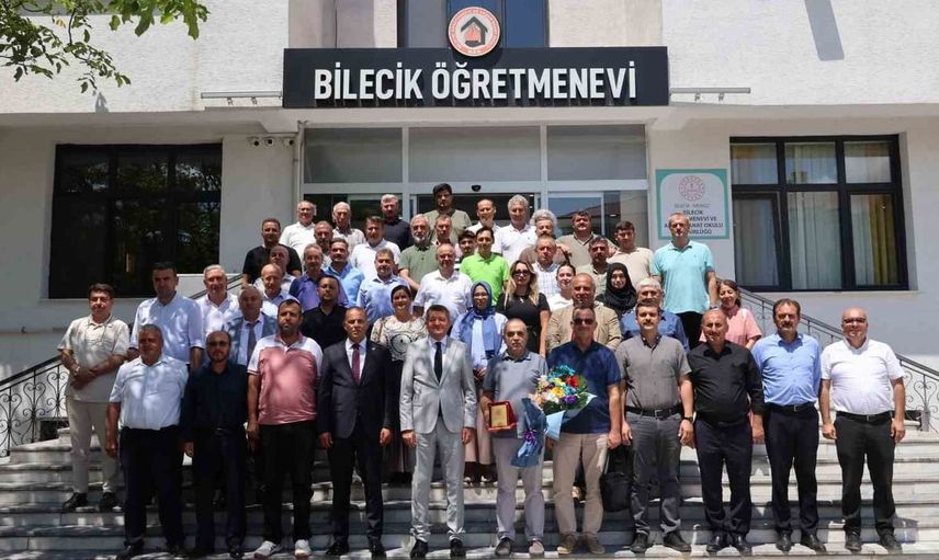 Bilecik'te 5 yıllık şube müdürüne veda programı düzenlendi