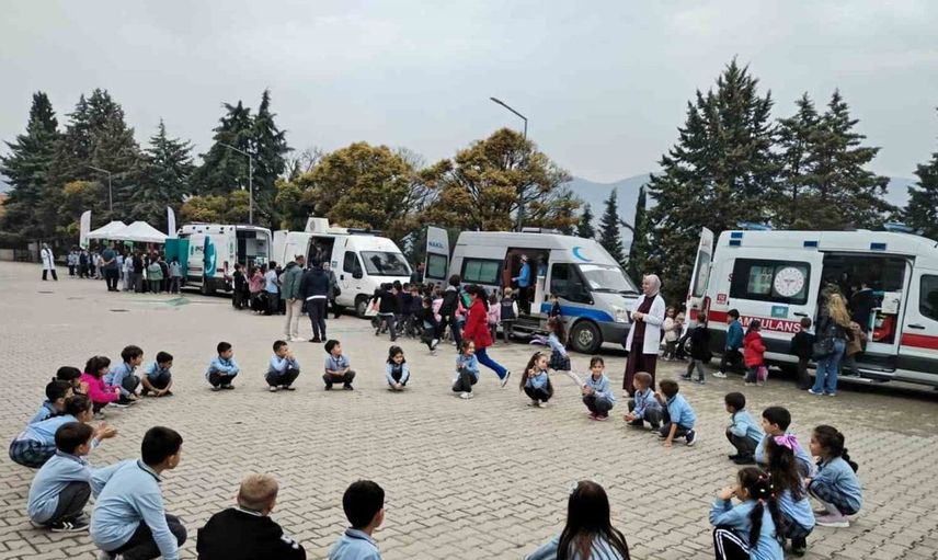 Bilecik'te minik öğrenciler için sağlık bilinci semineri düzenlendi