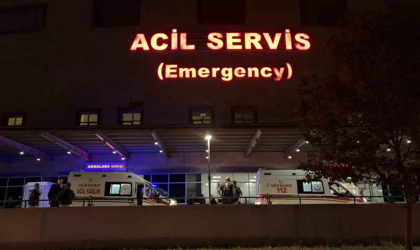 Çorum'da otomobil ve motosiklet çarpıştı: Genç sürücü hastaneye kaldırıldı
