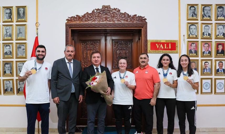 Erzincanlı milli sporcular 5 altın madalya ile tarih yazdı