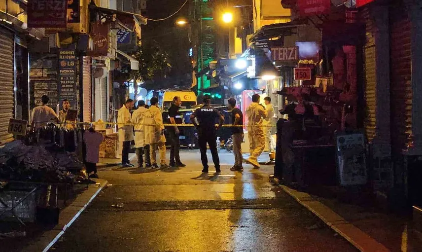 Fatih'te esnaf tartışması kanlı bitti: bir kişi hayatını kaybetti