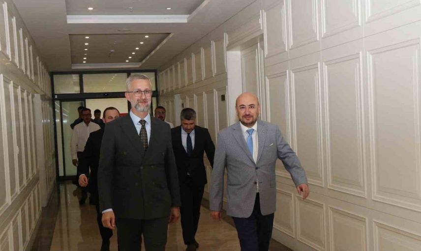 Ukrayna Büyükelçisi AYTO'yu ziyaret ederek ticaret ilişkilerini masaya yatırdı