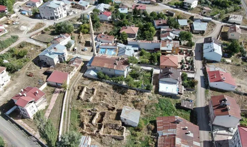 Sivas'taki tarihi yapı: 42 yıldır cami olarak hizmet veriyor