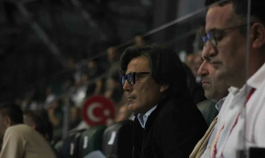 Vincenzo Montella Kocaelispor maçında gözlem yapmak için stada geldi