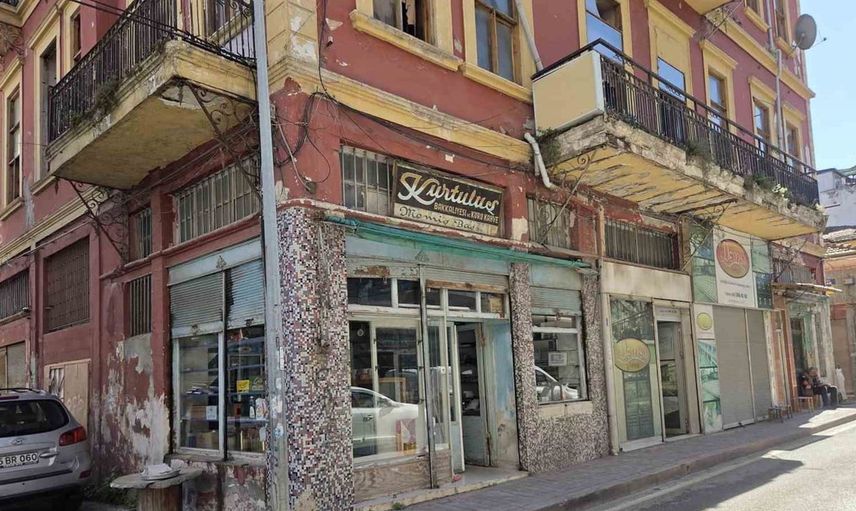 71 yıllık bakkal, rekabete yenik düştü ve kepenk kapatma kararı aldı
