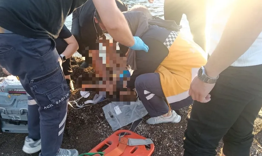 Fatsa'da denizde boğulma tehlikesi geçiren 4 yaşındaki çocuk hastaneye kaldırıldı