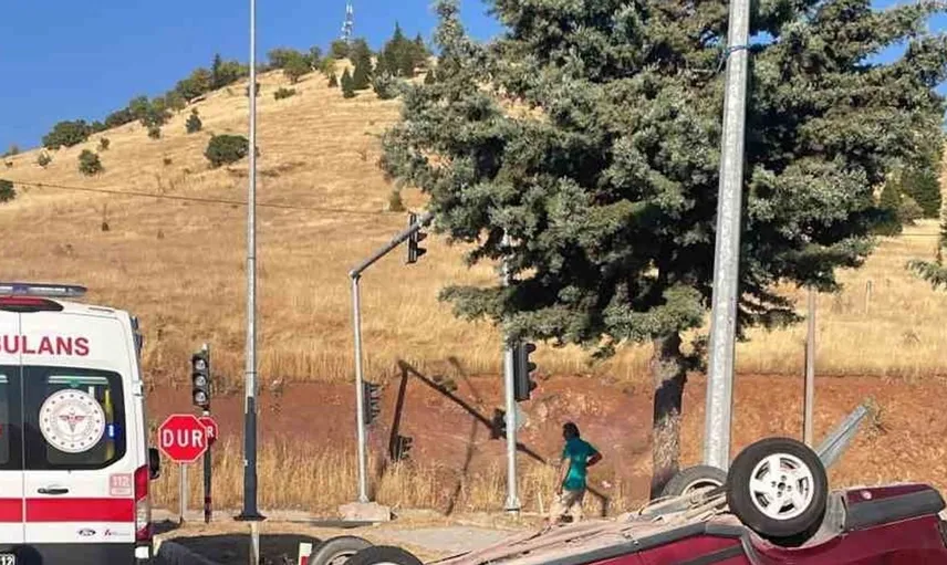 Elazığ'da trafik kazası: Tofaş takla attı, 7 yaralı