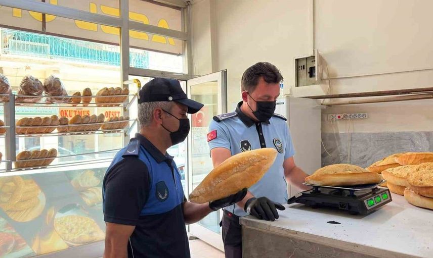 Bayburt'ta fırın denetimlerinde hijyen ve gramaj standartları kontrol edildi
