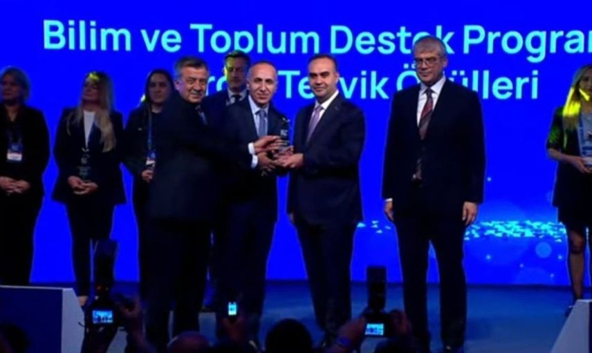 Eskişehir'den bilim alanında ulusal başarı: 4006 bilim fuarı ödülü kazandı