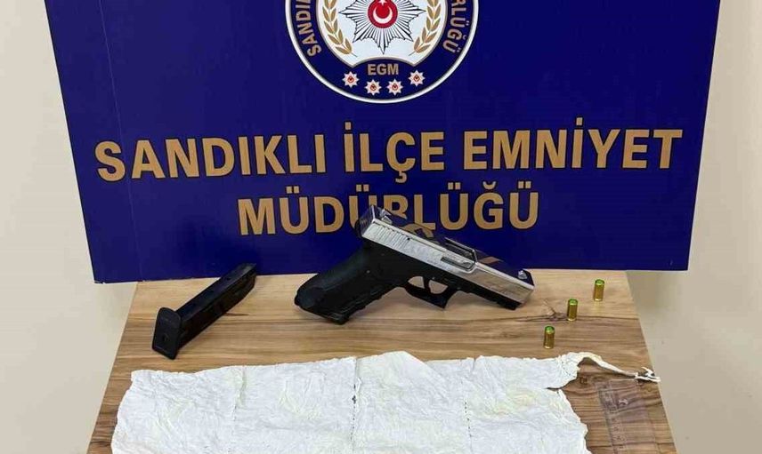Afyonkarahisar'da uyuşturucu operasyonu: İki kişi tutuklandı
