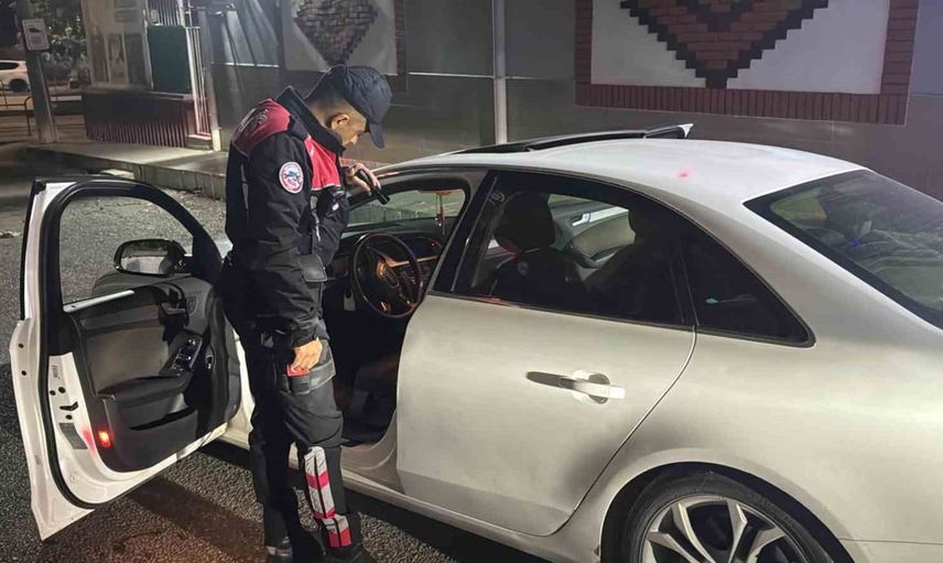 Eskişehir'de ehliyetsiz sürücüye 295 bin TL ceza kesildi