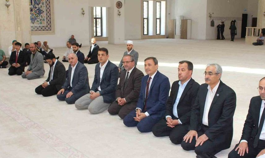 Kars'ta etkili hutbe sunumu yarışmasında bölge finali heyecanı yaşandı