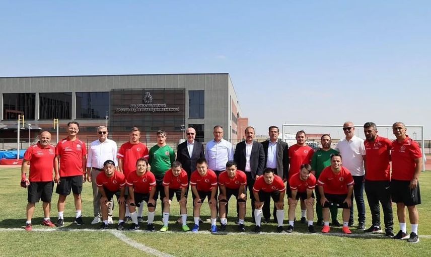 Down futsal milli takımının genuine cup için abd'ye yolculuğu başladı