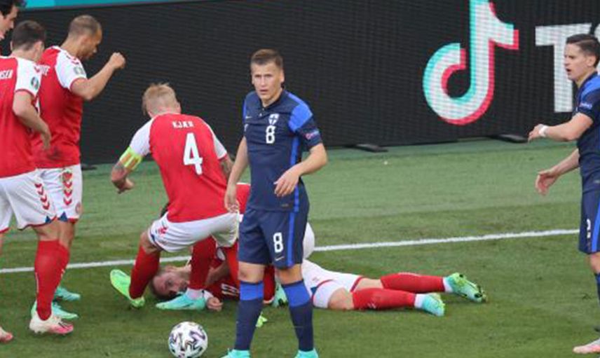 Danimarka-Finlandiya Maçında Christian Eriksen'in Kalbi Durdu!
