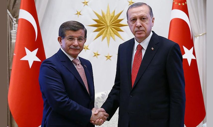 Davutoğlu'ndan Erdoğan'a destek