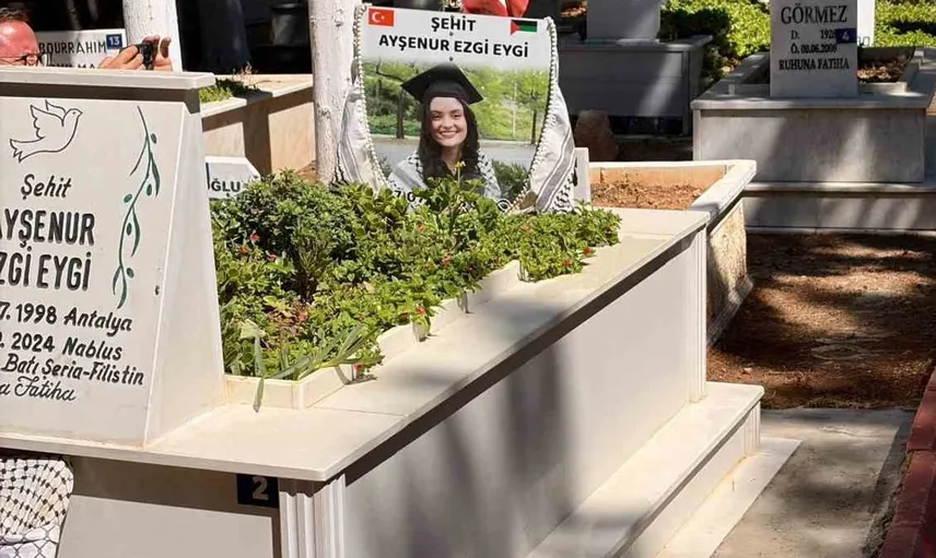 Didim'de Ayşenur Ezgi Eygi dualarla anıldı