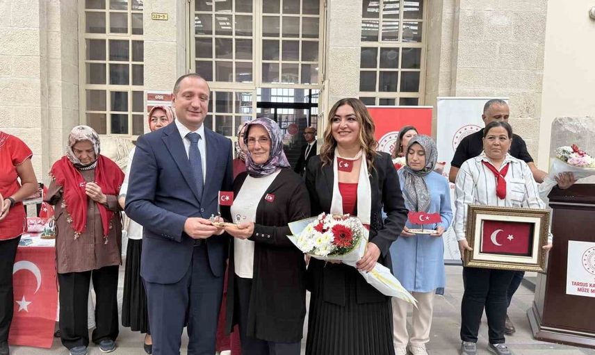Cumhuriyet coşkusu el sanatlarıyla taçlandı