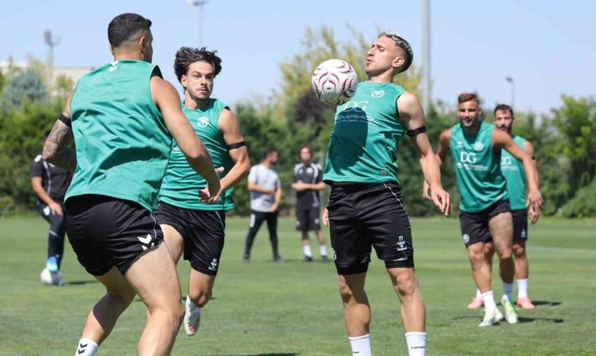Konyaspor hazırlıklarını tamamladı: Fenerbahçe karşısında sahada