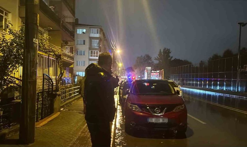 Alkollü sürücü, yanan aracını sigara içerek izledi: Eskişehir'de kazada yüksek alkol tespiti